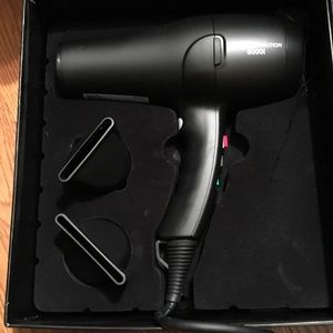 Hair dryer