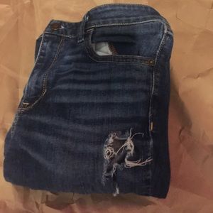 LAST DAY Hollister distressed skinny jeans