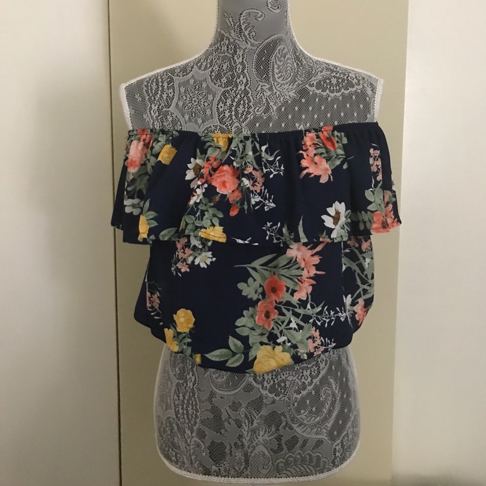 Floral off shoulder crop top
