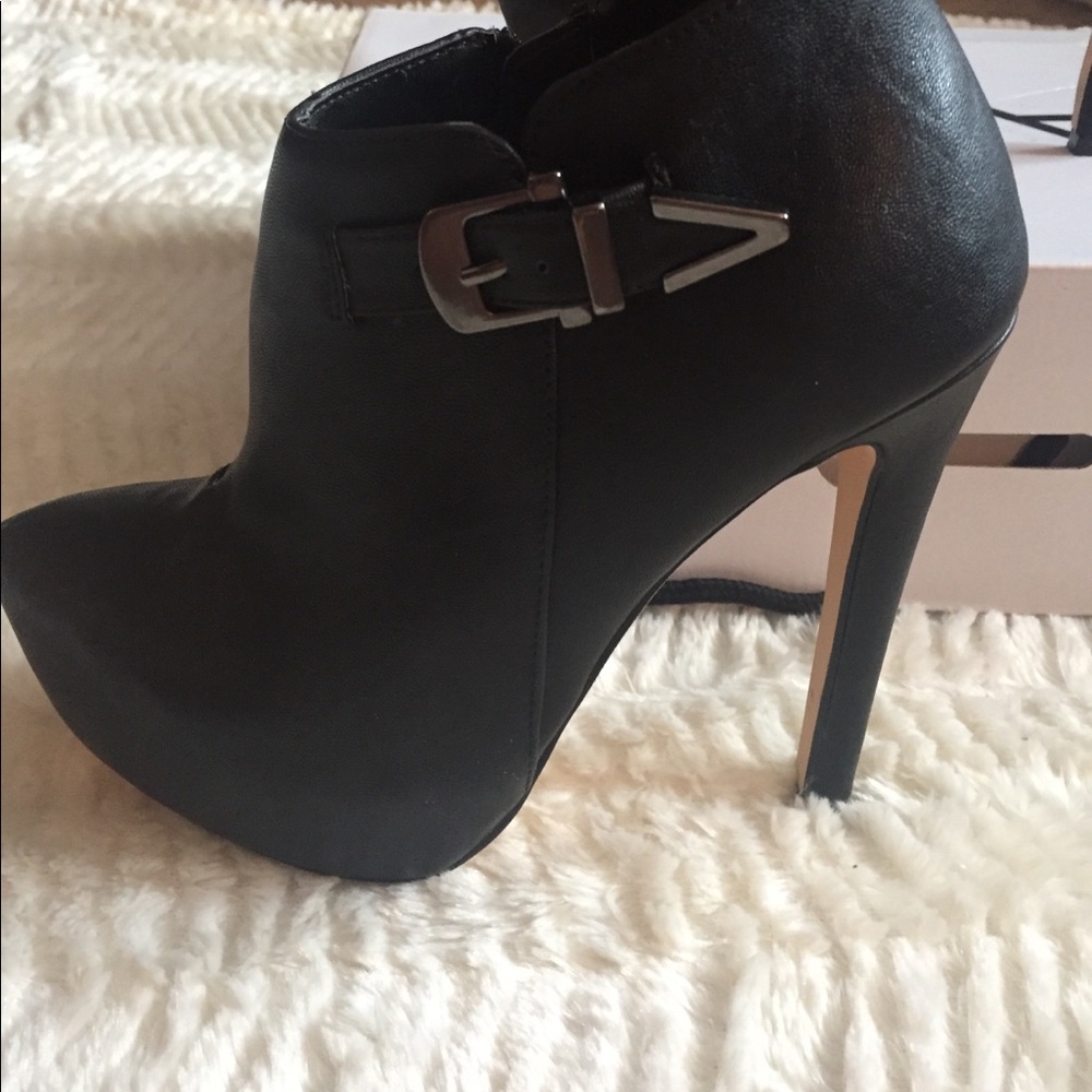Aldo ankle booties