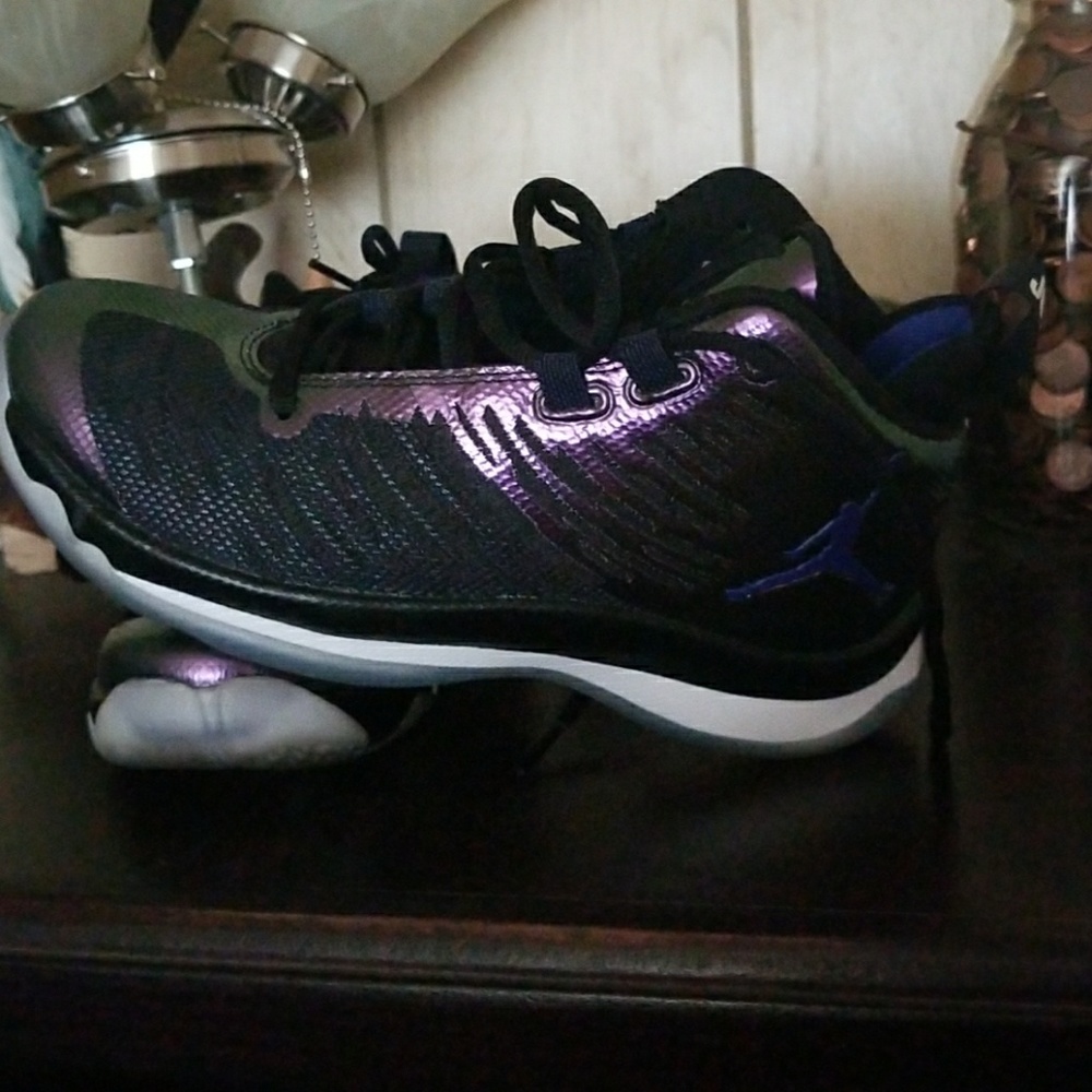 Boys jordans