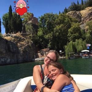 Meet your Posher, Ajsi