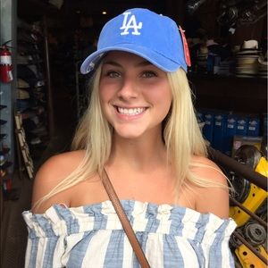 Meet your Posher, Maxine