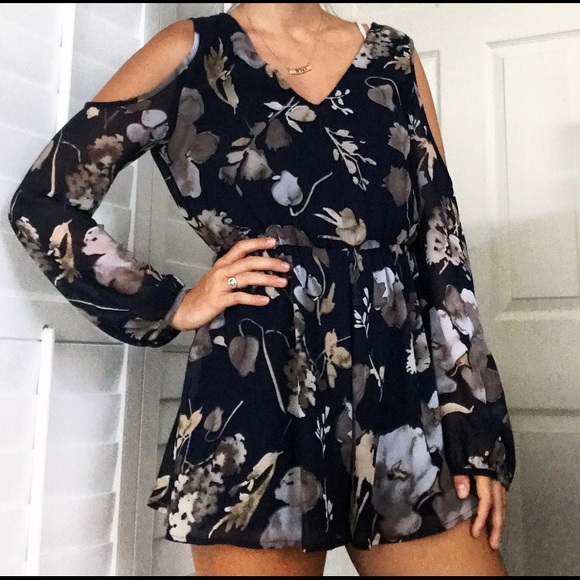 22 off Cookies Clothing Company Dresses & Skirts Cookies Hawaii