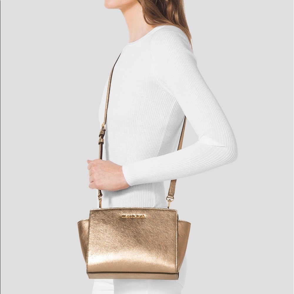 Micheal Kors Selma Crossbody in Gold