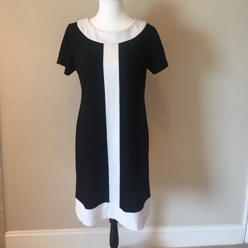 This classic dress is ready for your next event!