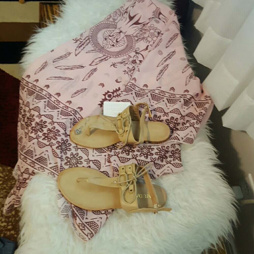 SOLD! NWT, nude, lace fun sandles
