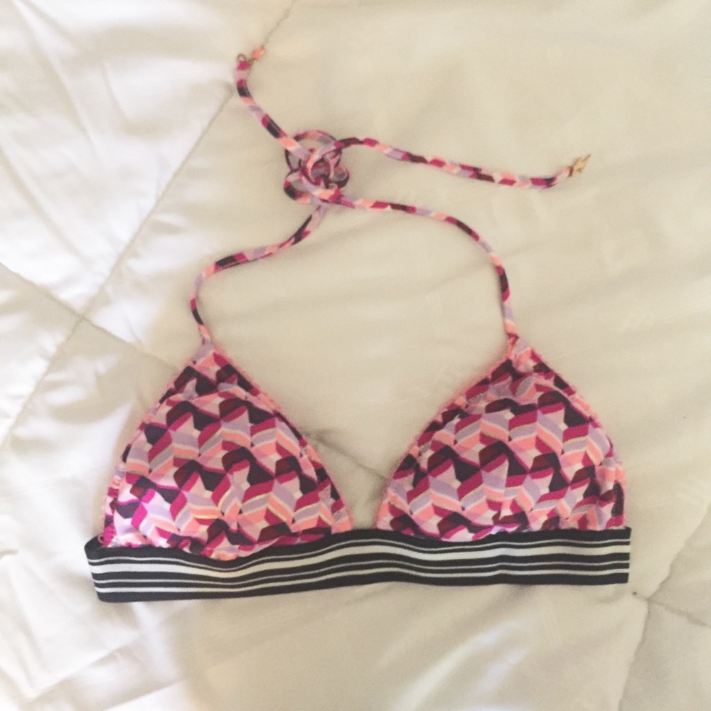 (Sold)Victoria secret bikini top (S) Like new! - Picture 2 of 7
