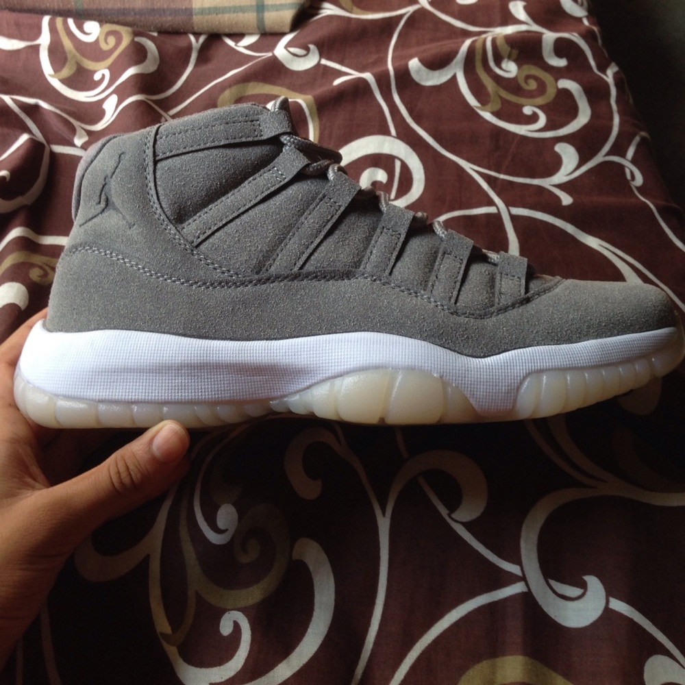 Jordan 11 Premium suede