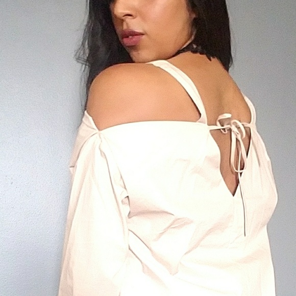 TAUPE COLD SHOULDER POPLIN TOP - Picture 4 of 4