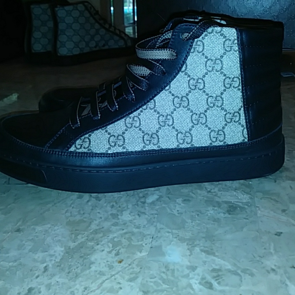 Gucci/sneakers