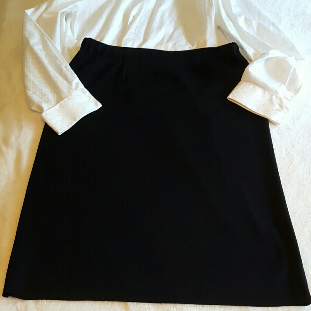 Black Stretch skirt