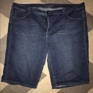 Melissa McCarthy for Lane Bryant Bermuda shorts