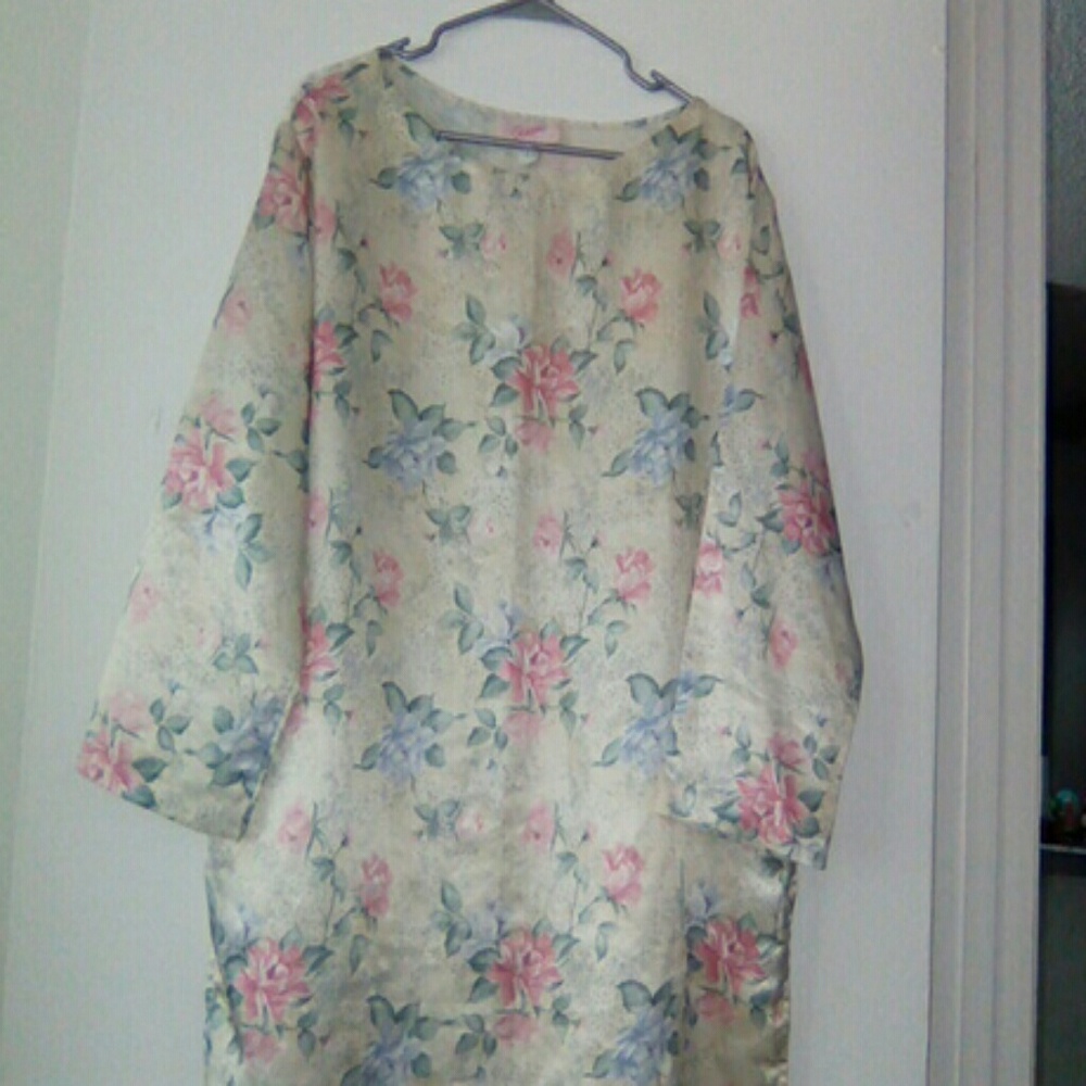 Soft long sleeves shift