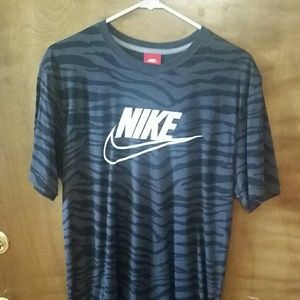 Nike Dri-fit Tee