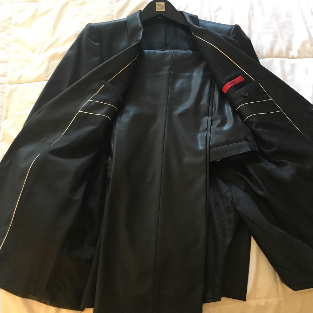 Hugo Boss Tux style Slim fit suit size 40L 32W