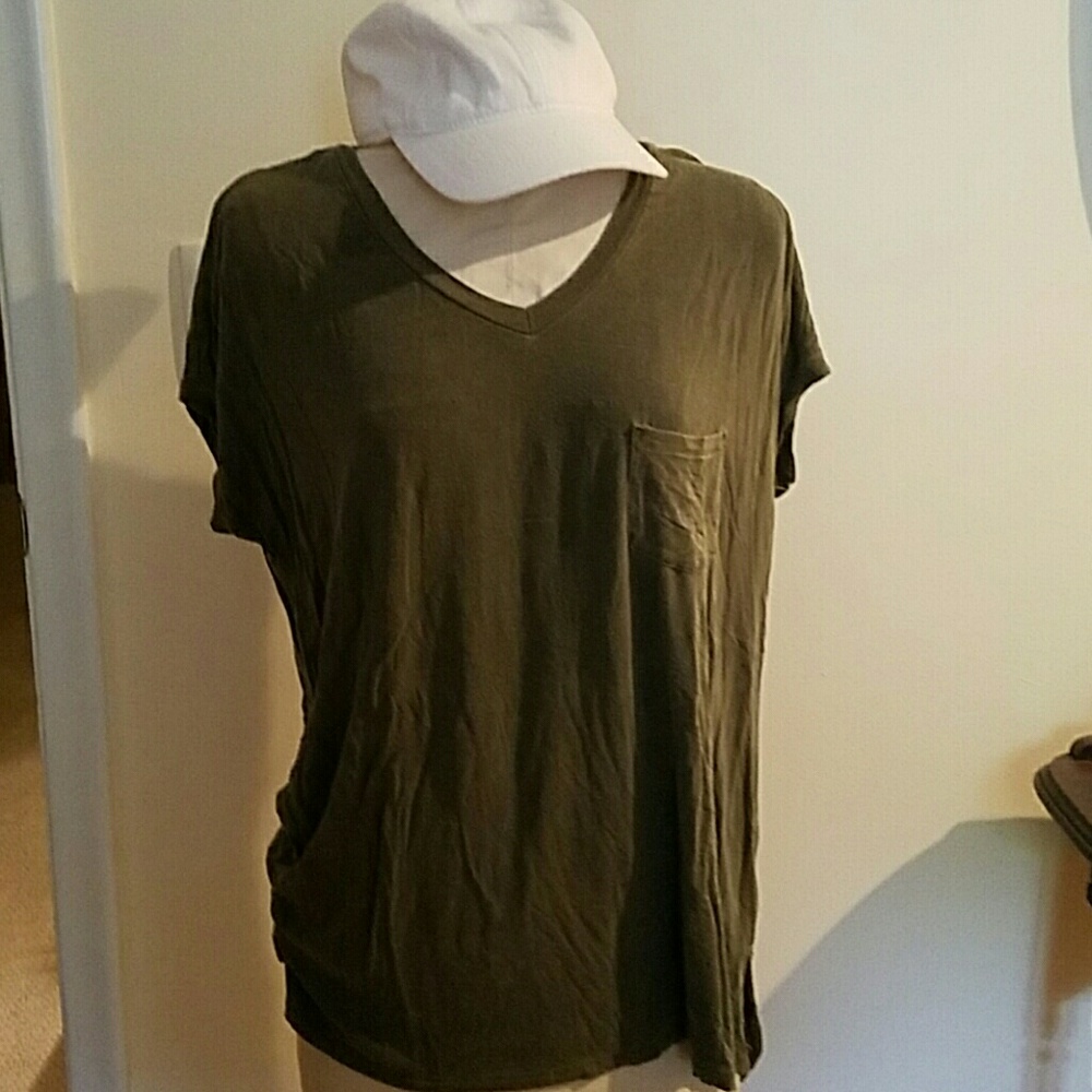 American Eagle top