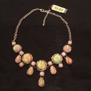 NWT Carol Dauplaise statement necklace