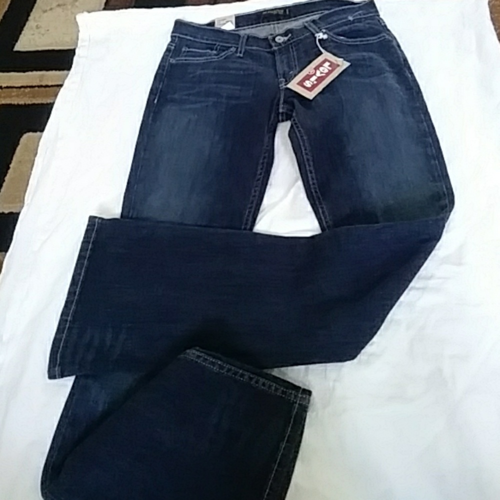Levis skinny flare