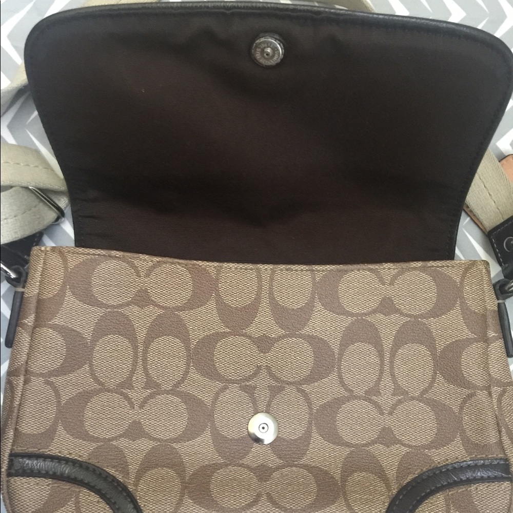Purse - Picture 2 of 5
