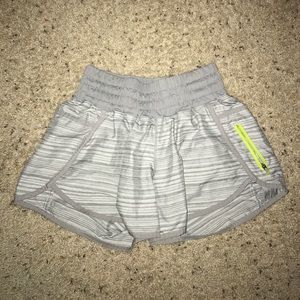 Lululemon tracker shorts