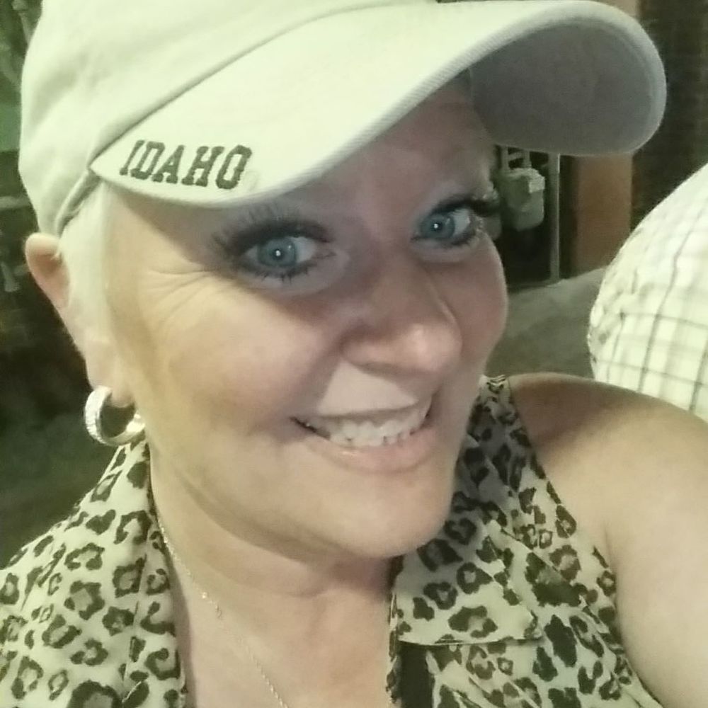 Meet your Posher, Renee