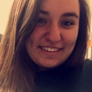 Meet your Posher, Carly