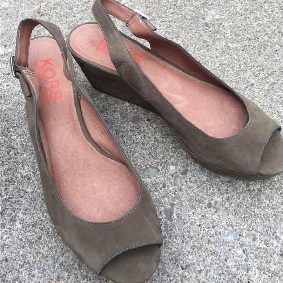 Women's Michael Kors Peek Toe Wedge 6.5M. NEW - Picture 6 of 6