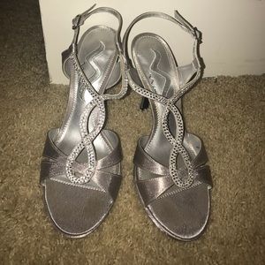 Nina dress heels