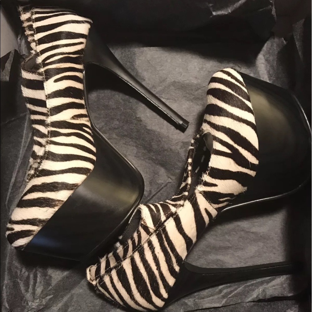 Michael Antonio Studio Leather Platform High Heels