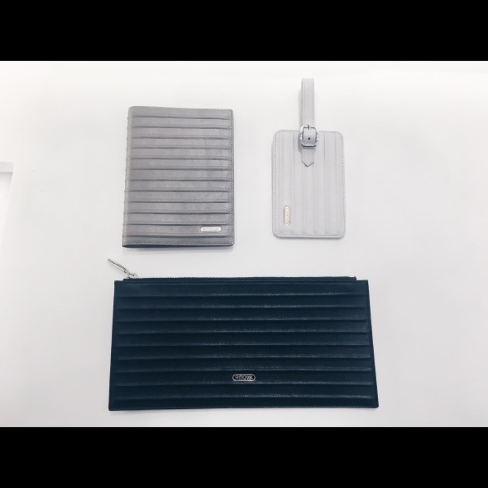 Rimowa wallet.unisex
