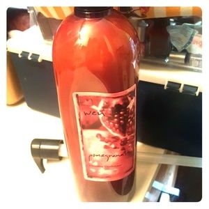 WEN Pomegranate conditioning shampoo 32fl ounces