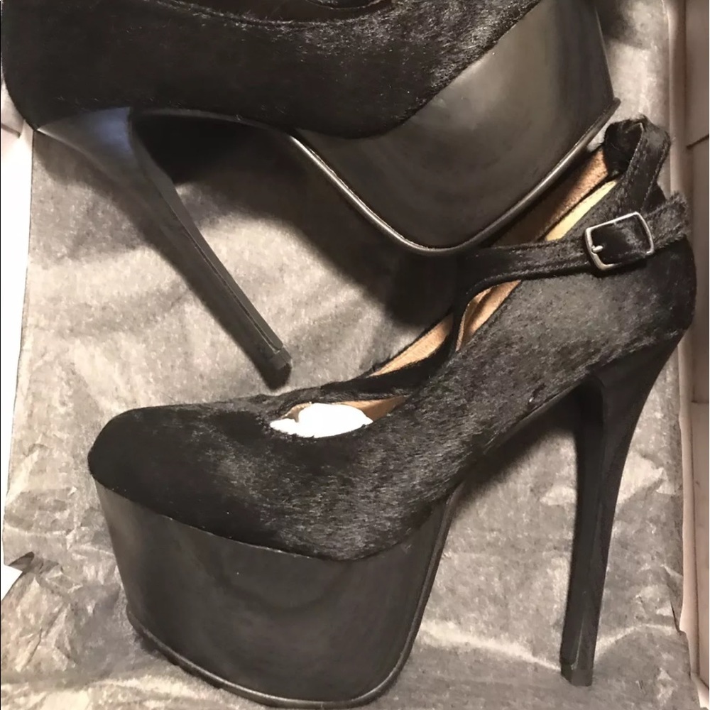 Michael Antonio Studio Leather Platform High Heels