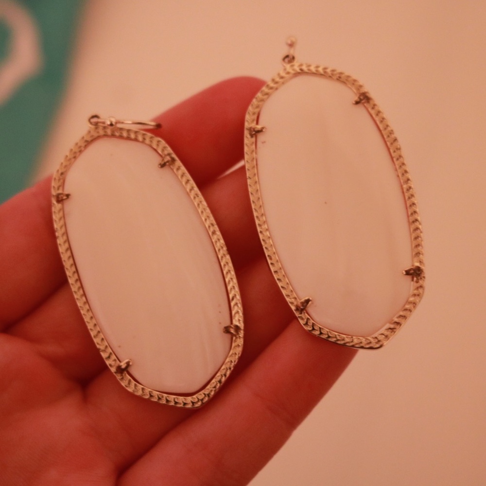 kendra scott danielle earrings