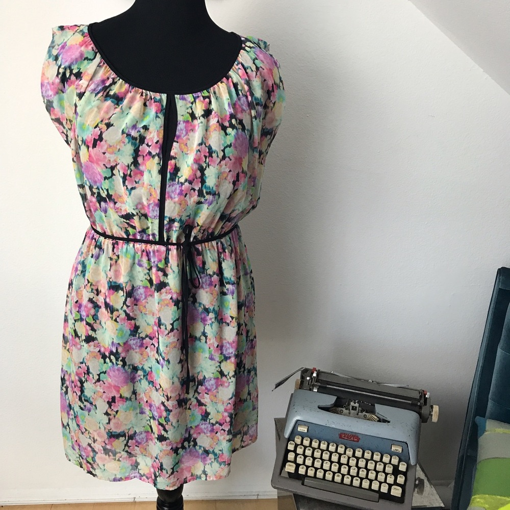 NWT H&M floral dress