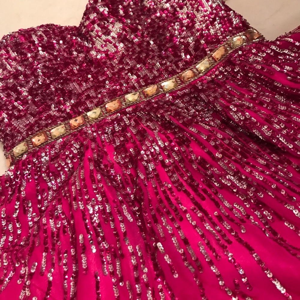 Sherri Hill homecoming dress
