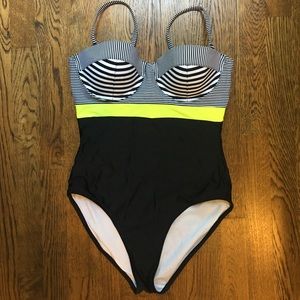 Black and white swim suit with hot yellow fun!