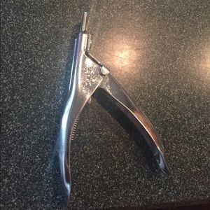 Acrylic nail clippers