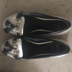 Topshop flats in size 7