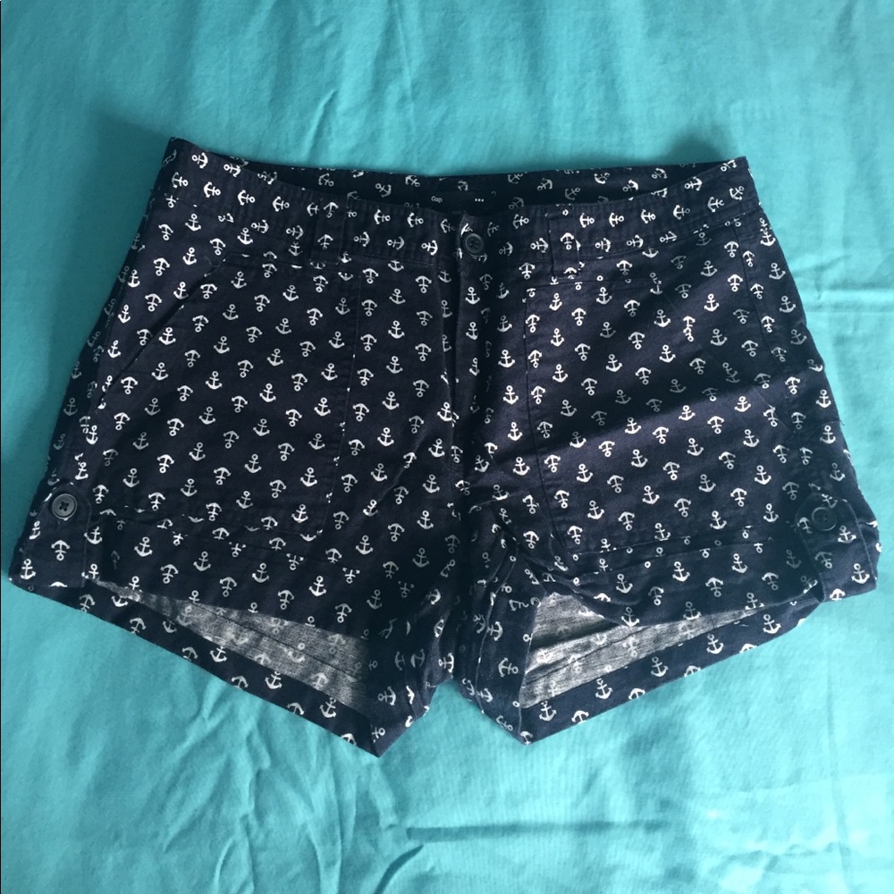 Gap Anchor Shorts