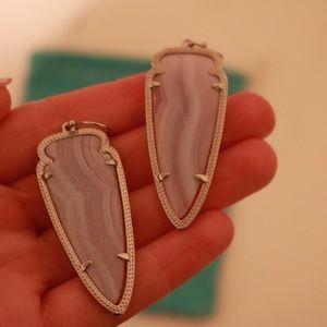 special edition skylar kendra scott earrings