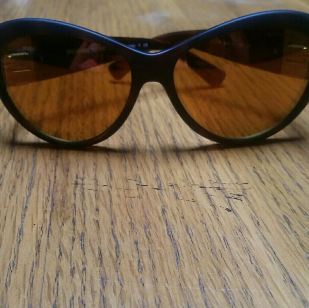 Authentic Michael Kors Wakiki Sunglasses GUC