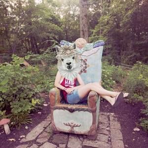 Meet your Posher, Garnet