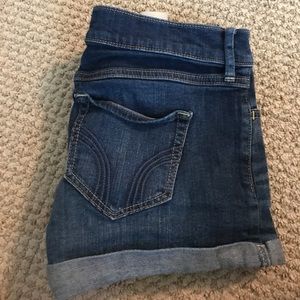 Size 0 Hollister shorts