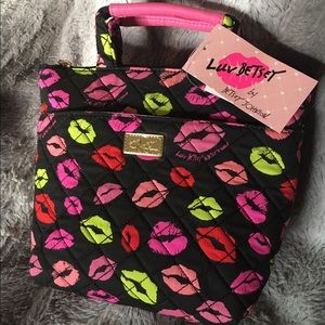 PRICE DROP Betsey Johnson insulated lunch tote 👄