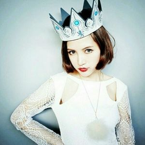 Meet your Posher, Orange