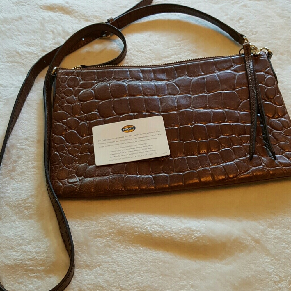 Medium size Fossil leather crossbody handbag