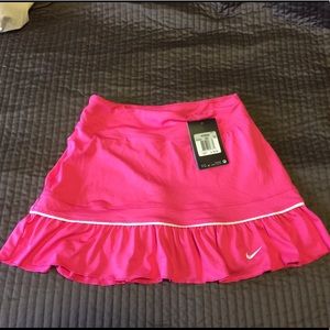 NWT Nike Rally Athletic skirt, Small, pink
