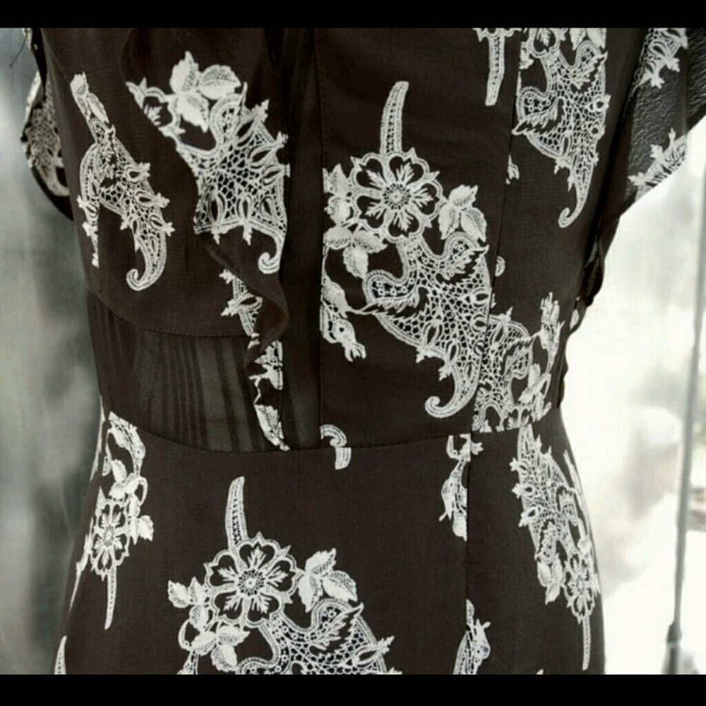 Chelsea & Violet Ruffle Dress - Picture 4 of 5