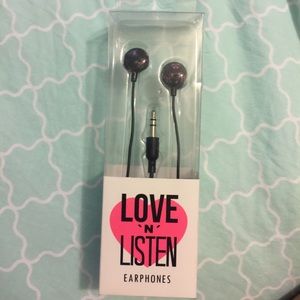 BRAND NEW HEADPHONES